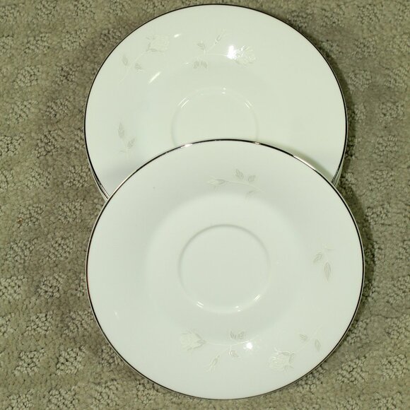 Vintage MCM Celebrity Fine China #5895 Bridal Rose 1 Saucer / Bread Plate - Picture 1 of 3